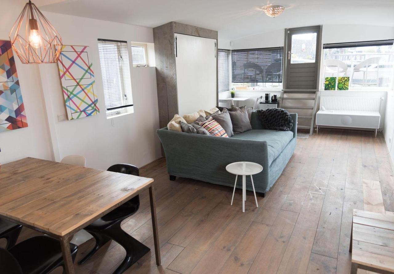 مبيت وإفطار أمستردام Houseboat Next To Amstel المظهر الخارجي الصورة
